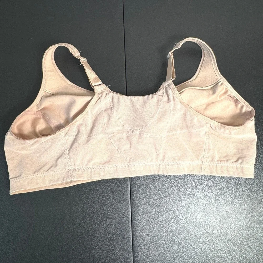 Glamorise MagicLift Wirefree Posture Front Closure Full Coverage‎ Bra Beige 44DD